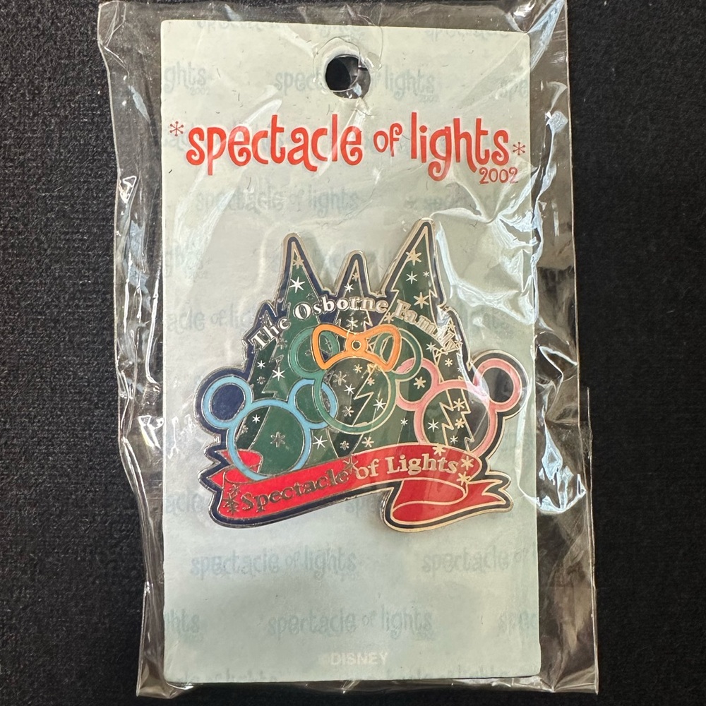 Disney Osborne Family spectacle of lights pin 2002